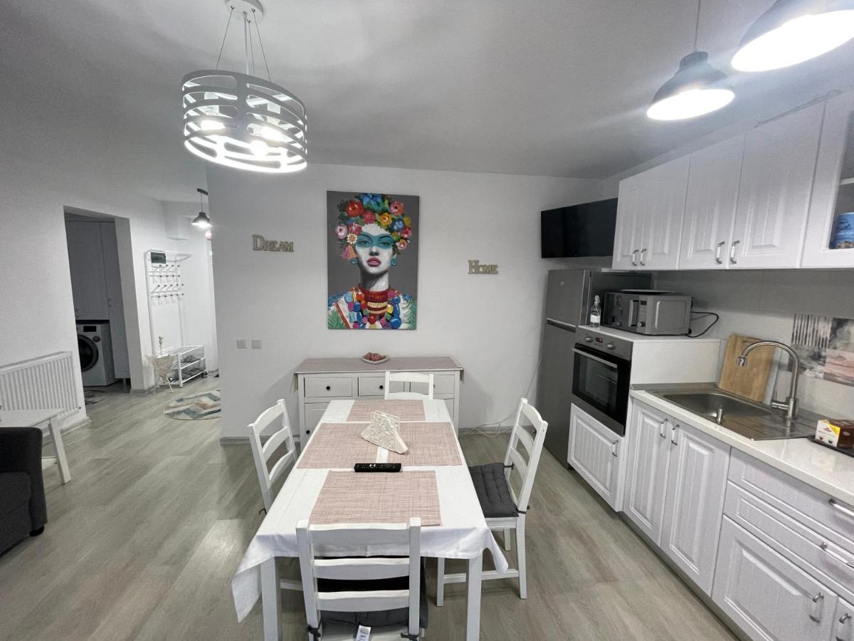 Castle Residence Apt. Eminescu Busteni Ngoại thất bức ảnh